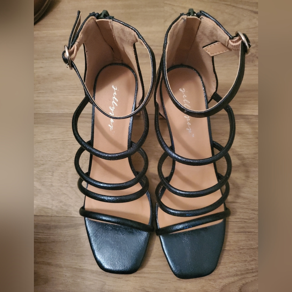 Caged Heels - Picture 5 of 8